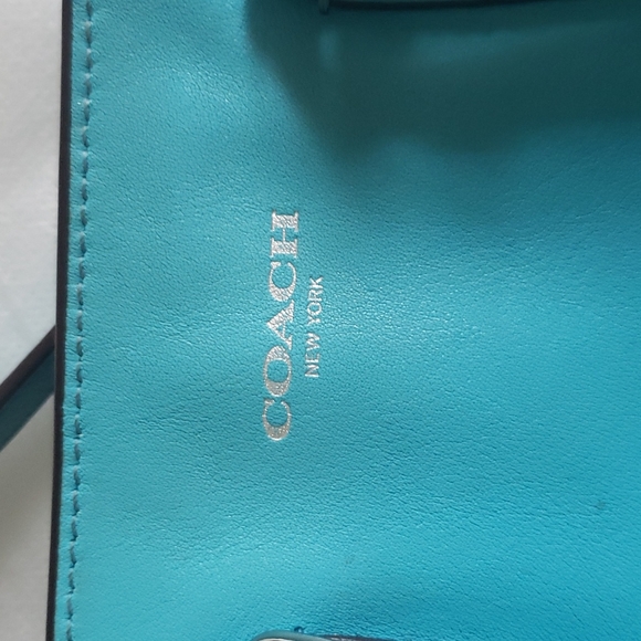 Purse - Picture 2 of 4